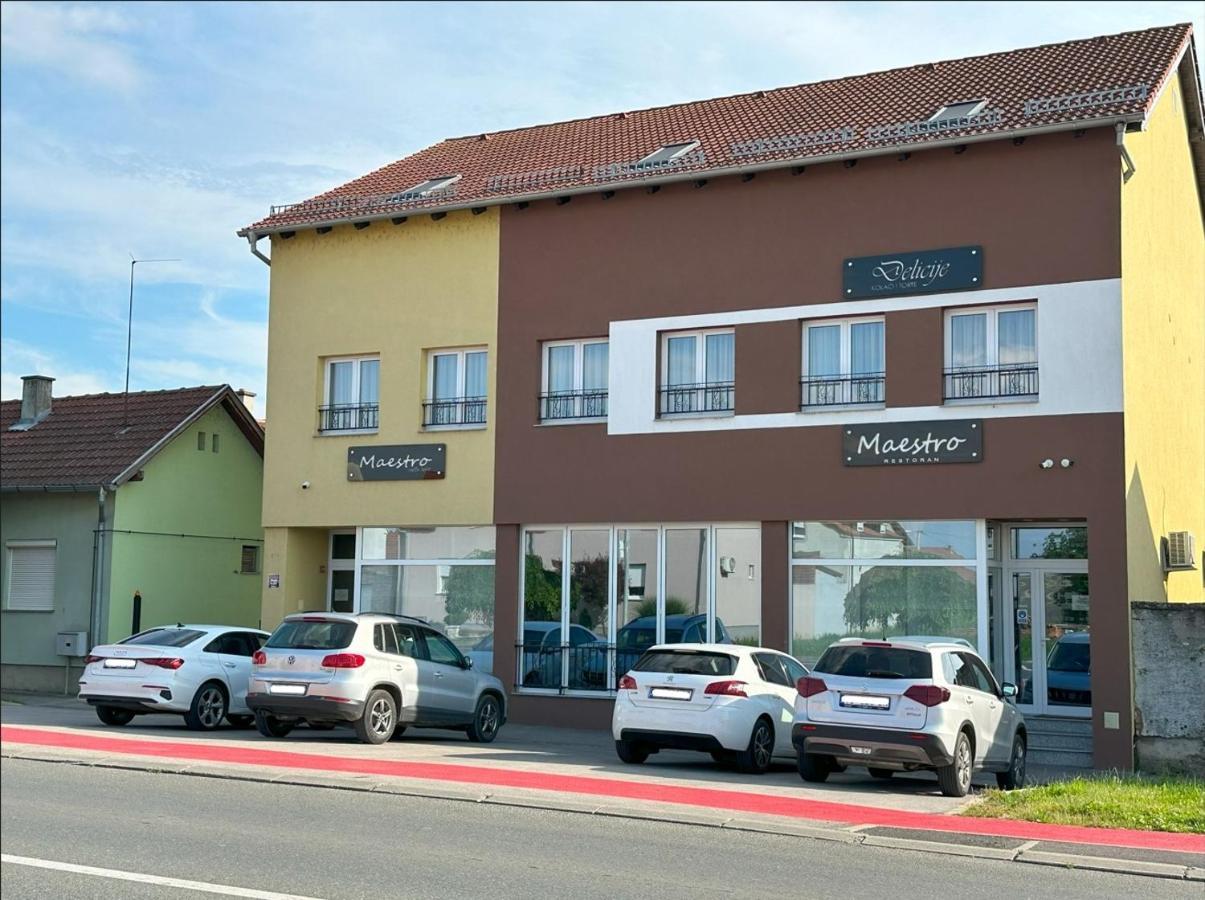 Maestro - Rooms & Restaurant Vukovar Exteriör bild