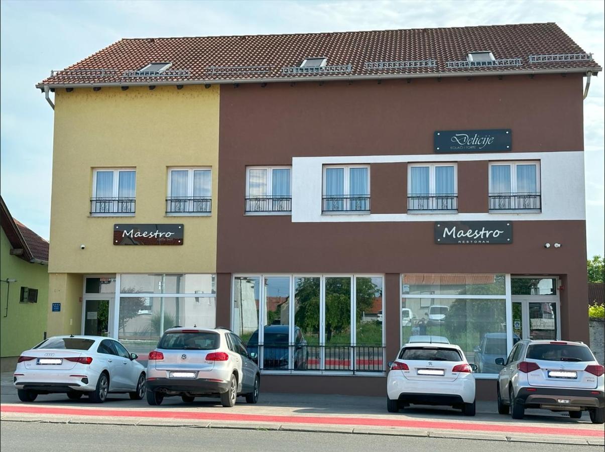 Maestro - Rooms & Restaurant Vukovar Exteriör bild
